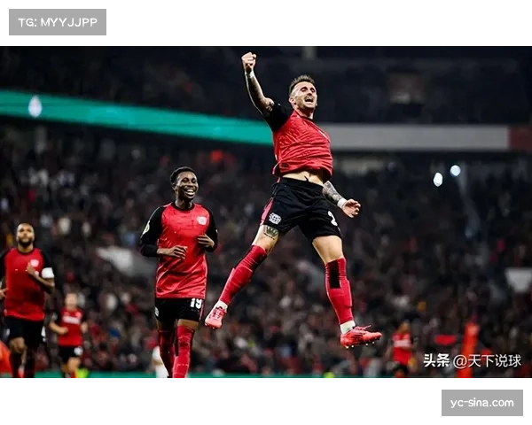 法兰克福2-1逆转勒沃库森，两粒进球均来自反击